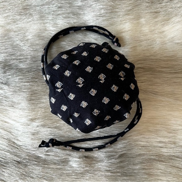 Vintage VERA BRADLEY Classic Black Y 2 K Drawstring Jewlery Case 2002 Red Floral - Picture 5 of 10